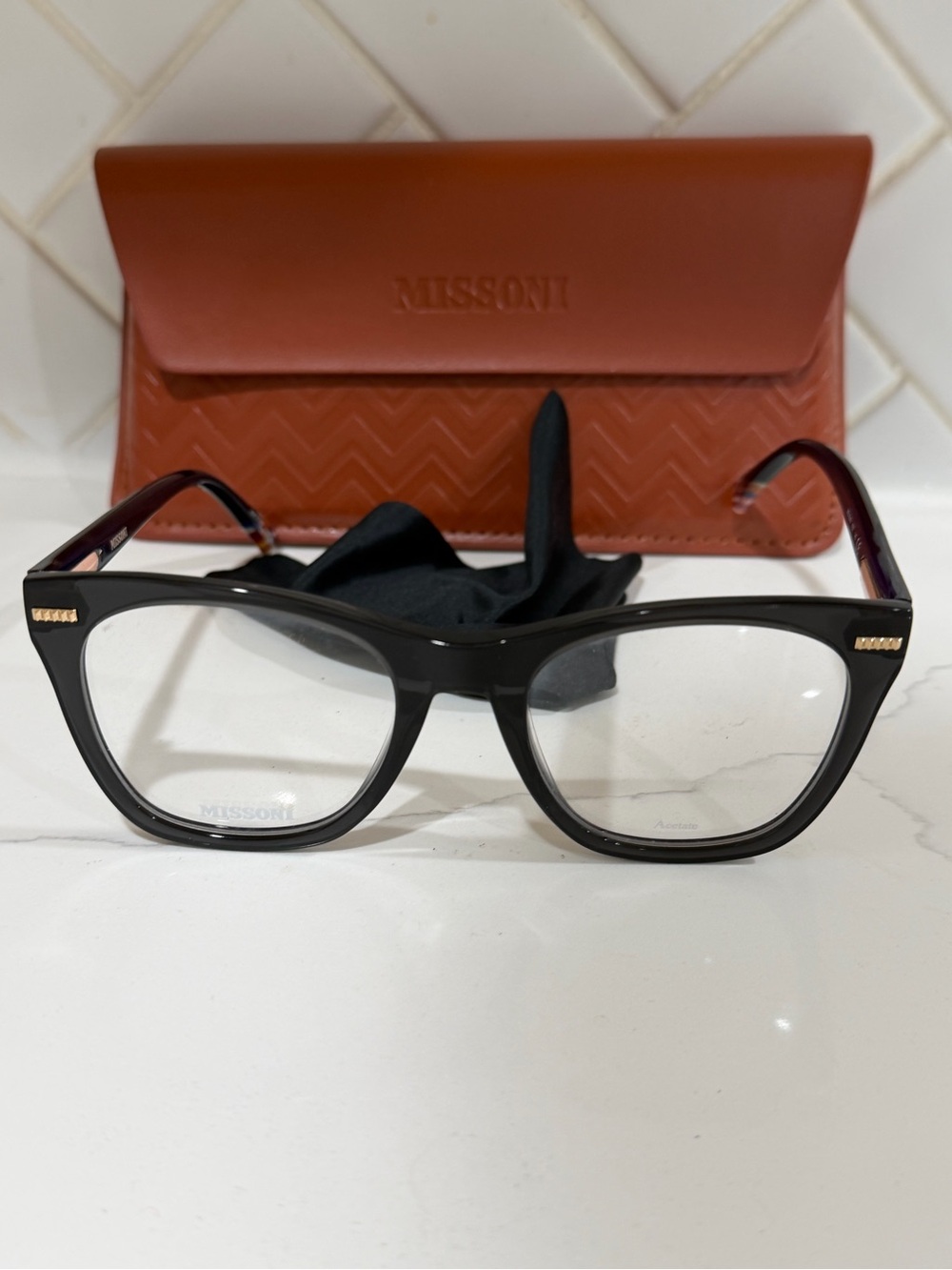 Missoni Black Rectangular Glasses with Brown Case